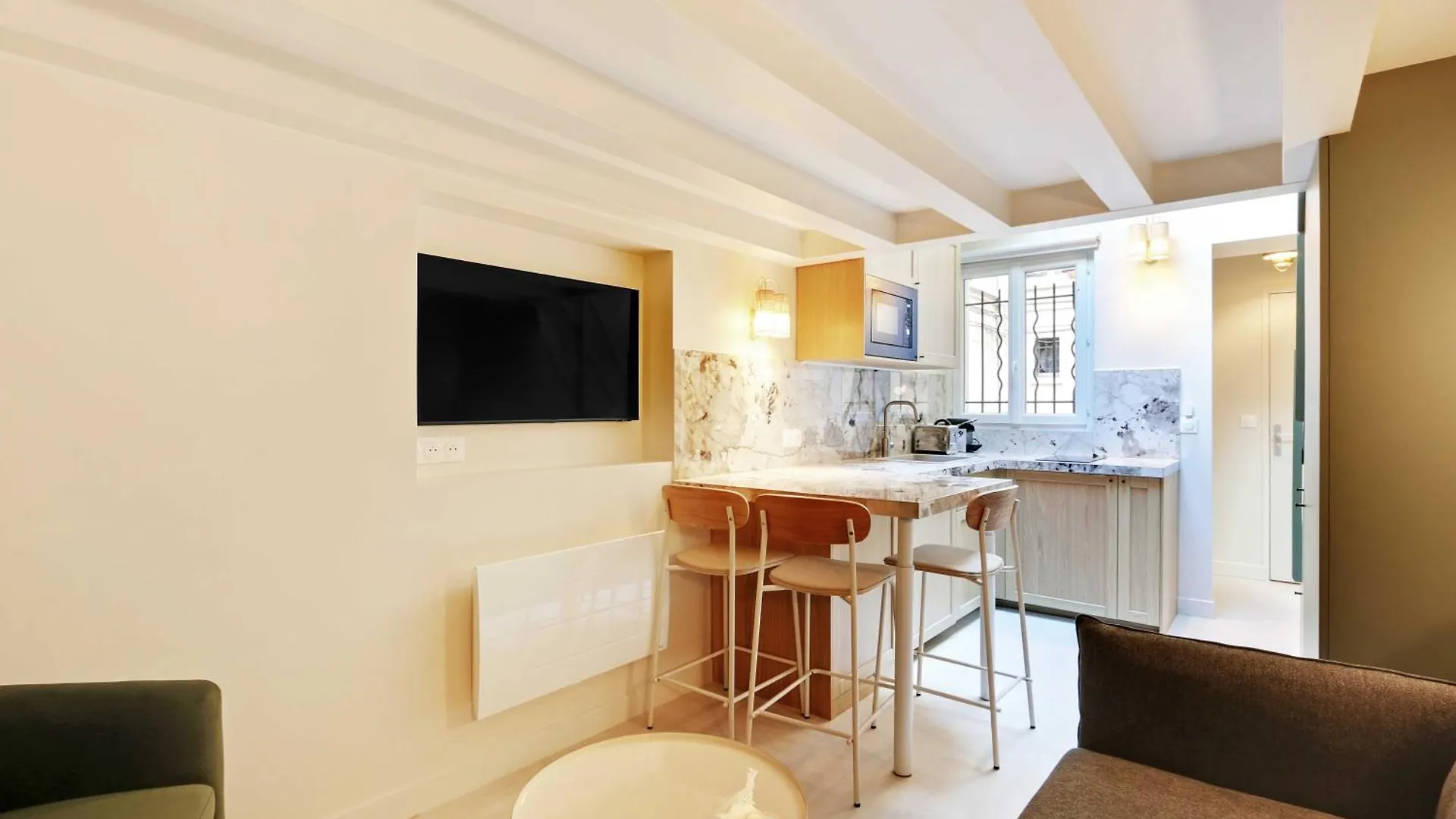 Daire Chic And Cosy Apartment-Canal Saint Martin Paris