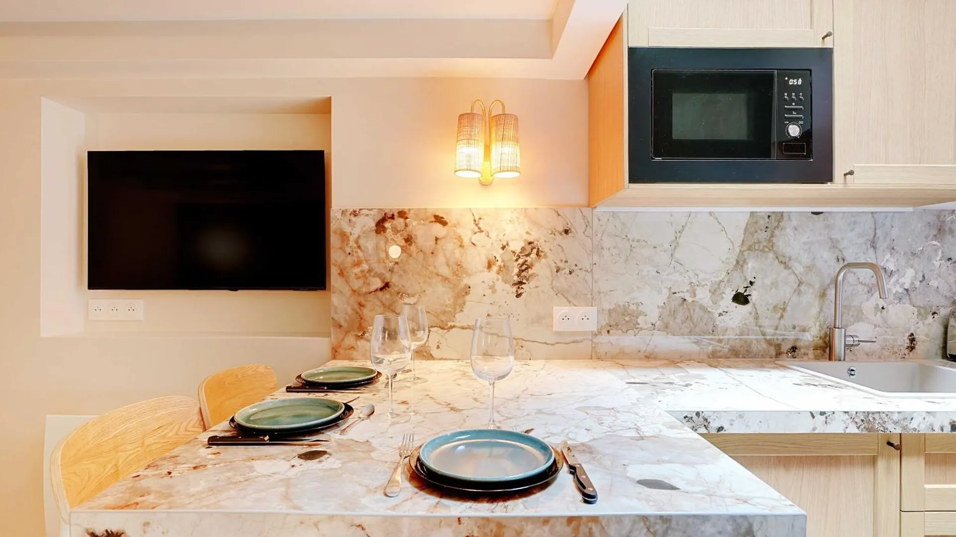 Appartamento Chic And Cosy Apartment-Canal Saint Martin Parigi